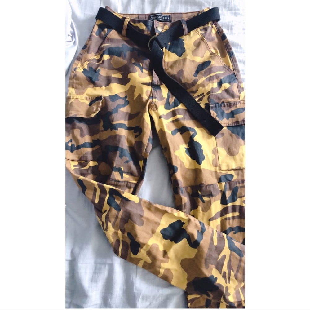 🚫SOLD🚫Camo jogger pants